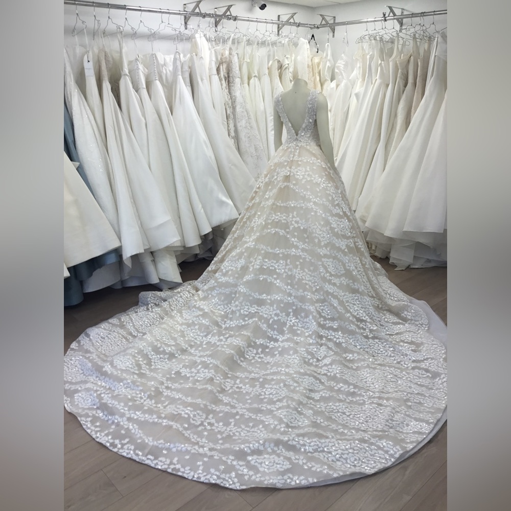 TONY WARD SAMPLE SALE! Twist Gown